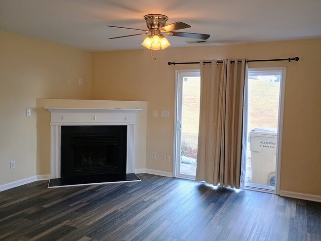 Building Photo - 168 Buchanan Ln