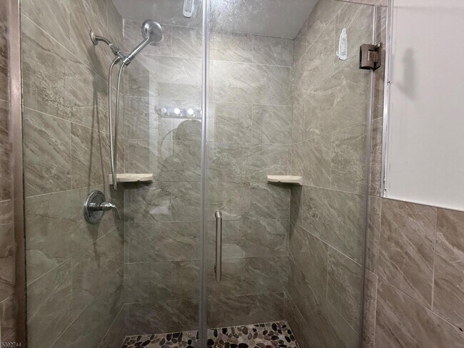 Building Photo - 171 Camden St