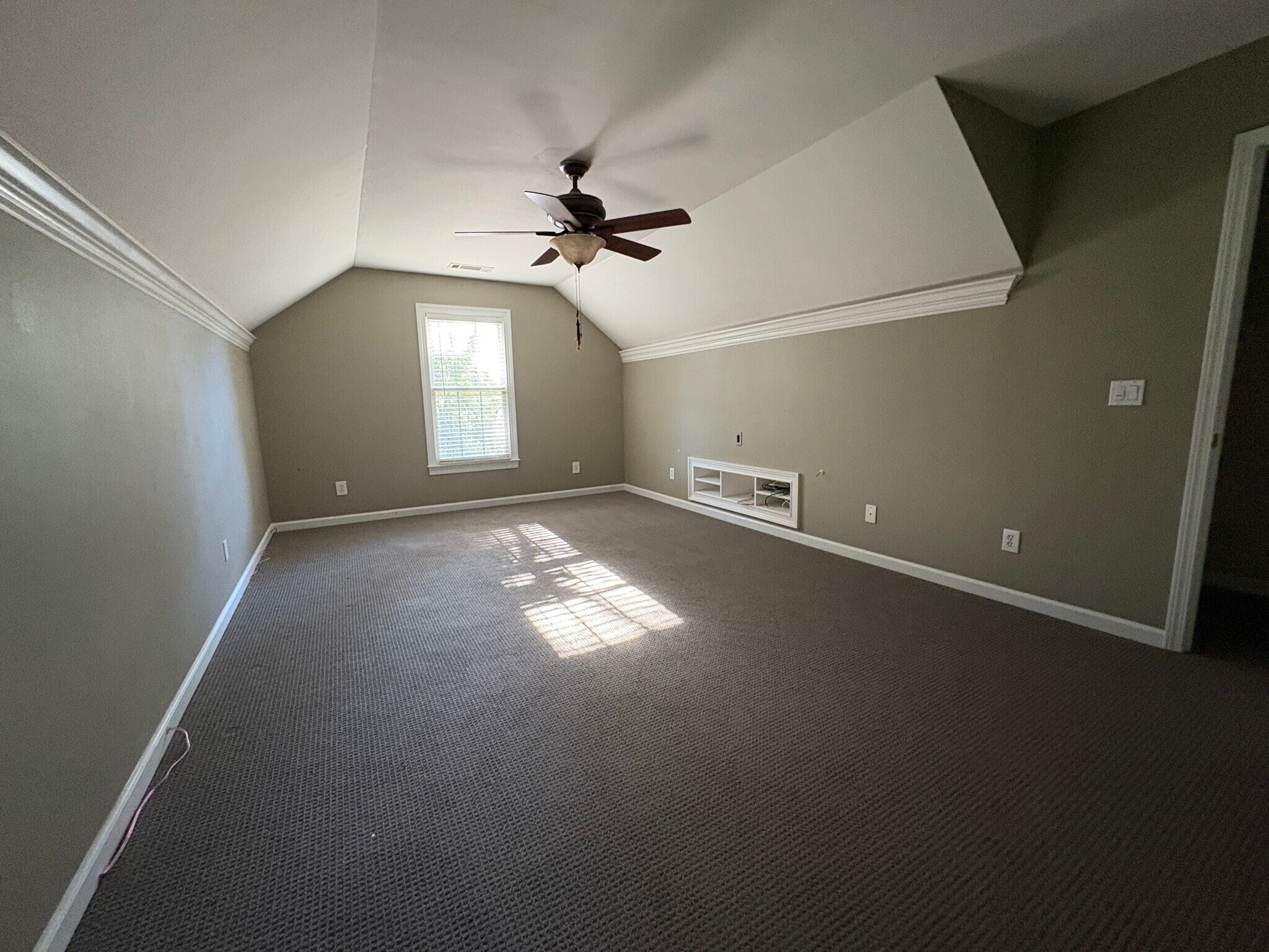 Building Photo - 1736 Brockett Rd