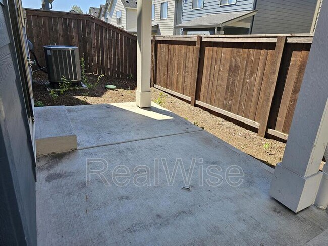 Building Photo - 5724 NE 58th Way