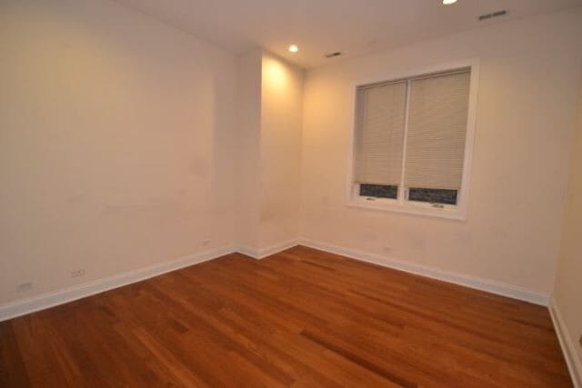 Building Photo - 1354 W Augusta Blvd