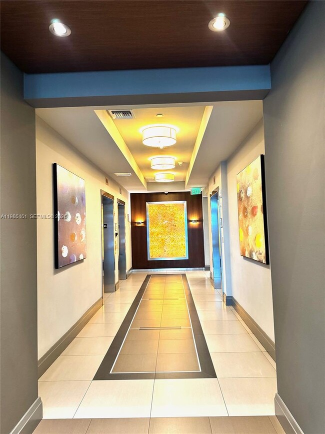 Building Photo - 2525 SW 3rd Ave