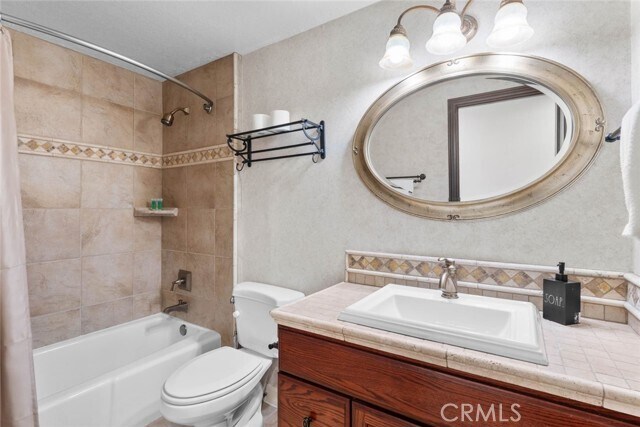 Building Photo - 887 Talisman Ln