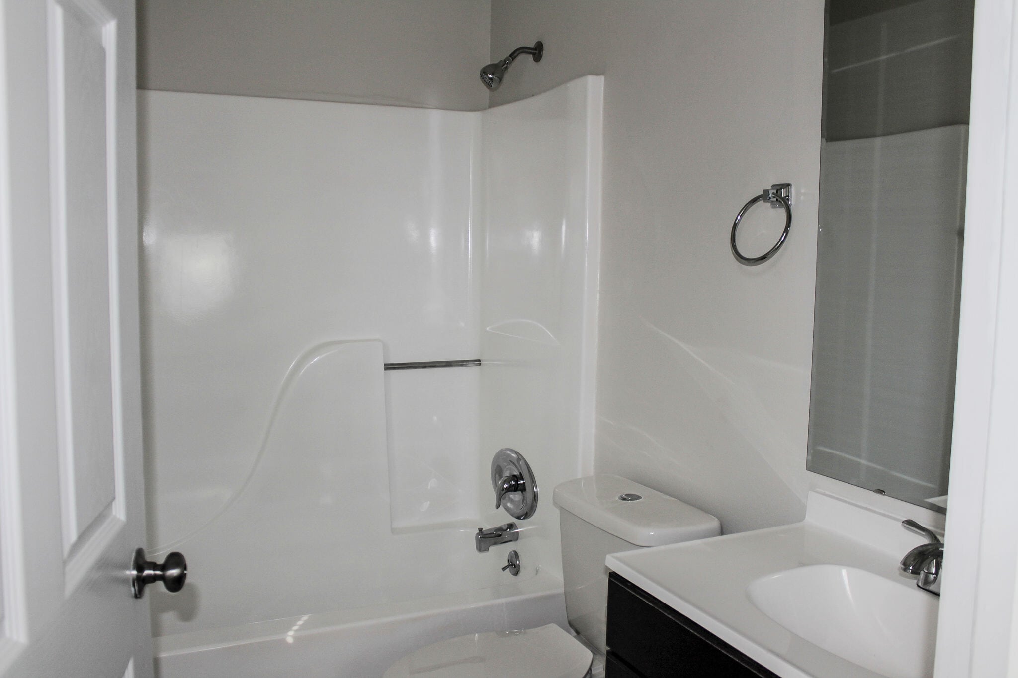 Primary Full Bath - 501 Westgate Cir