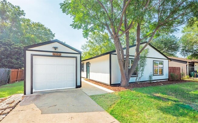Building Photo - 6103 Wing Feather Dr