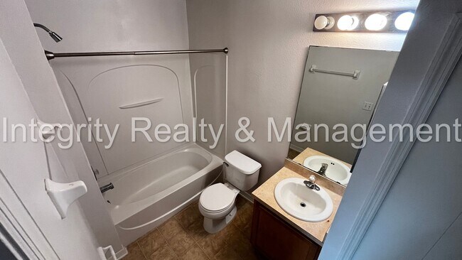 Building Photo - 4745 Playschool Dr