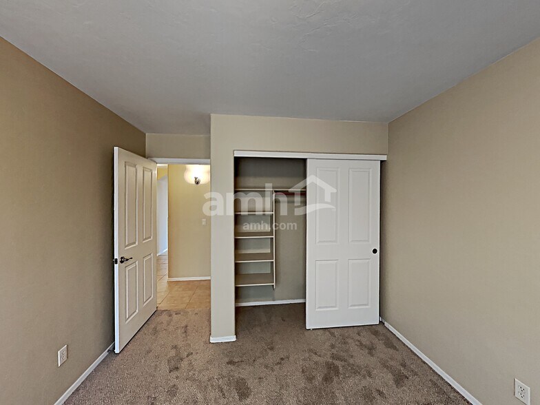 Building Photo - 10808 S Alley Mountain Dr