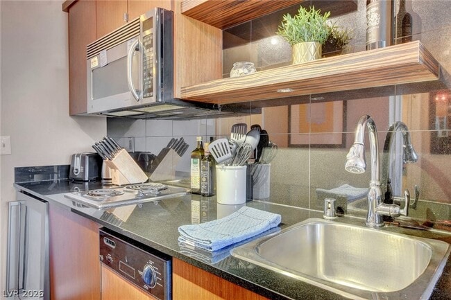 Building Photo - 29 Montelago Blvd