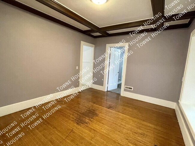 Building Photo - 640 Magee Ave