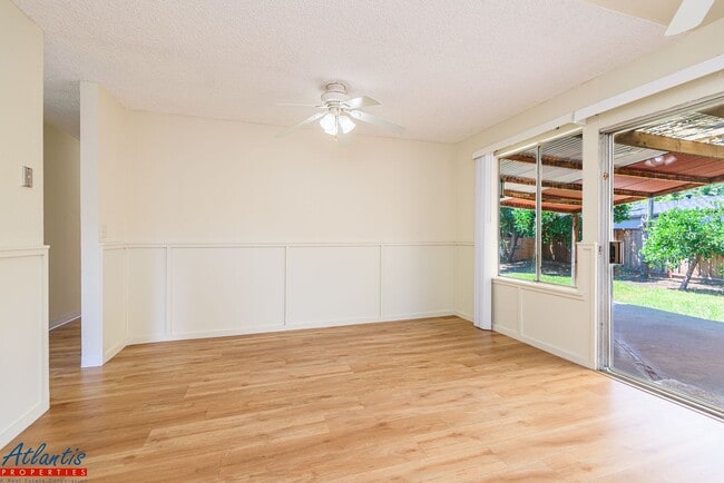 Building Photo - Lovely Cul-De-Sac Home | New Flooring & Paint