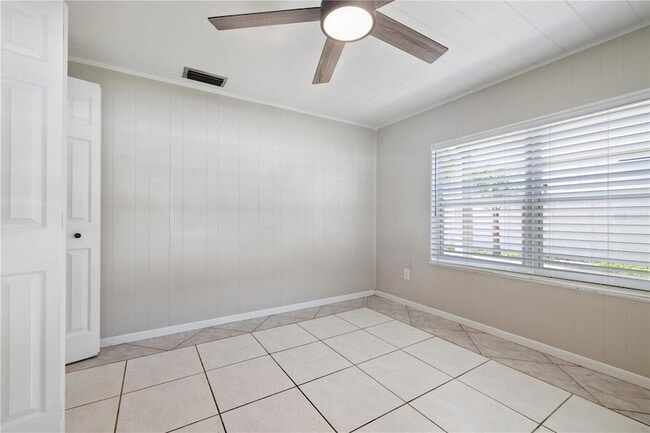 Building Photo - 9314 N Ashley St