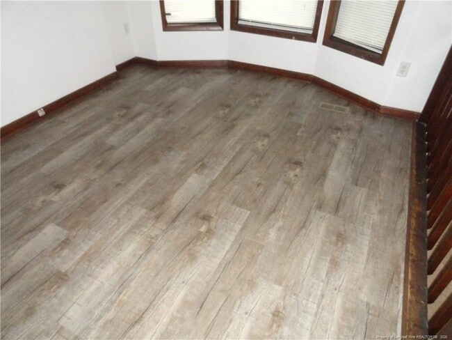 Building Photo - 495 Stiles Pl