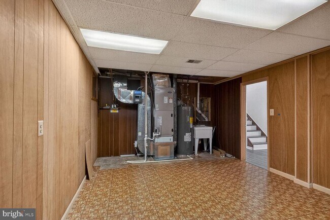 Building Photo - 21228 McFadden Square
