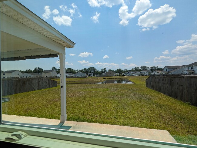 Building Photo - 125 Percheron Dr