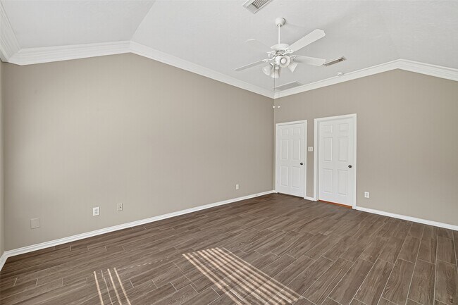 Building Photo - 7527 Rain Meadow Ln