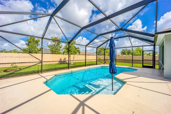 Building Photo - 3158 SW Centamino St