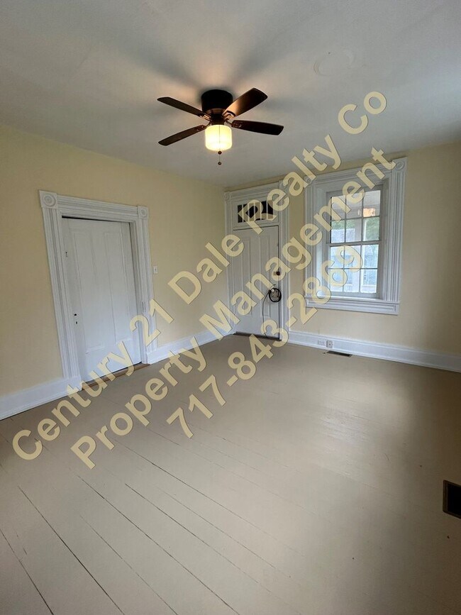 Building Photo - Beautiful 2 Bedroom Home in South Eastern ...