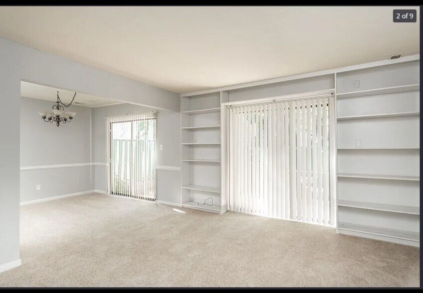 Building Photo - 4717 Walden Pond Dr