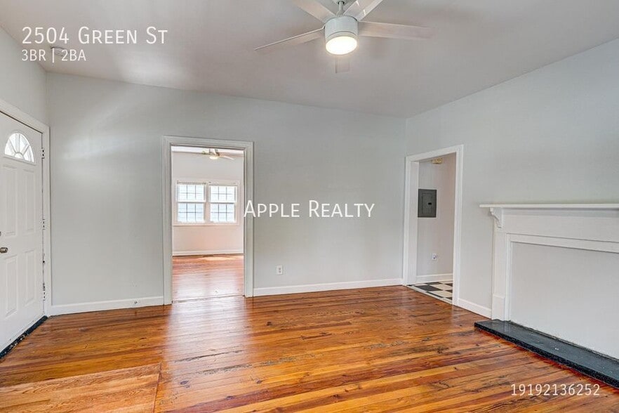 Building Photo - 2504 Green St