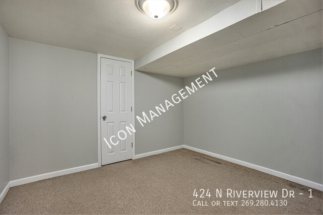 Building Photo - Spacious 1 bed in Parchment