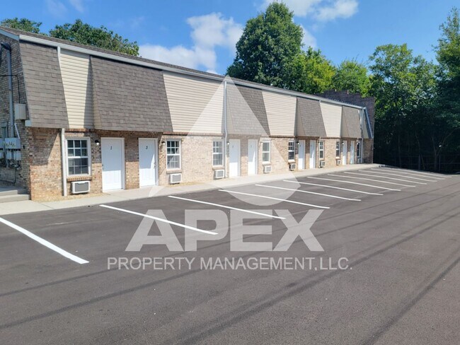 Building Photo - Newly Renovated - Alcoa Studio Apartments – Convenient Location!