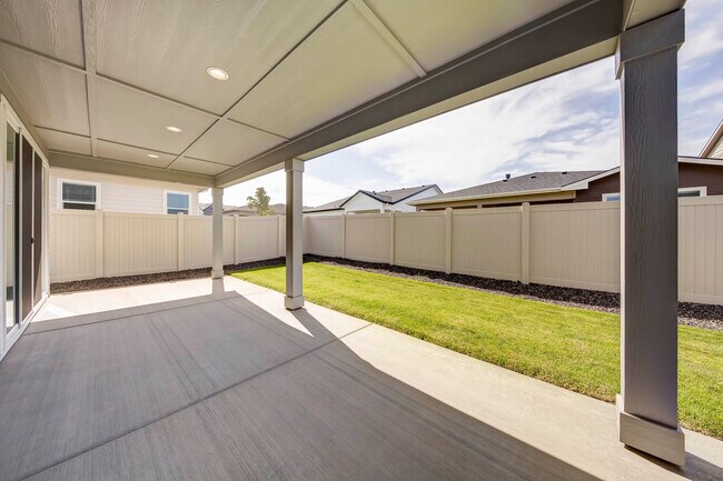 Building Photo - 11171 W Heliopsis Dr