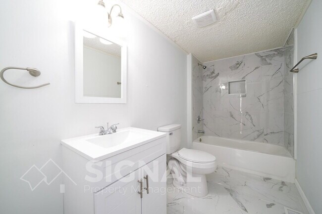 Building Photo - 2521 15th St Ensley