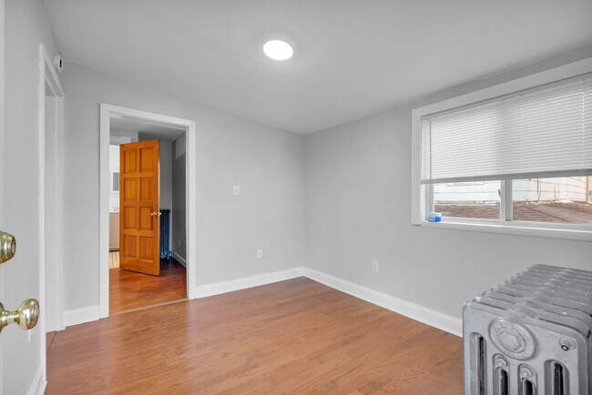 Building Photo - 1031 Northampton St