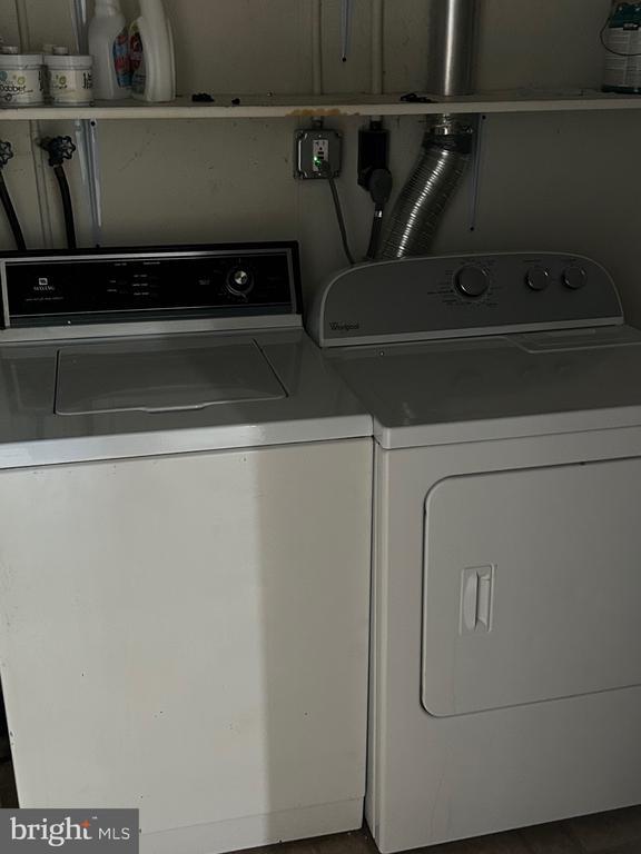 Building Photo - 153 Hammershire Rd