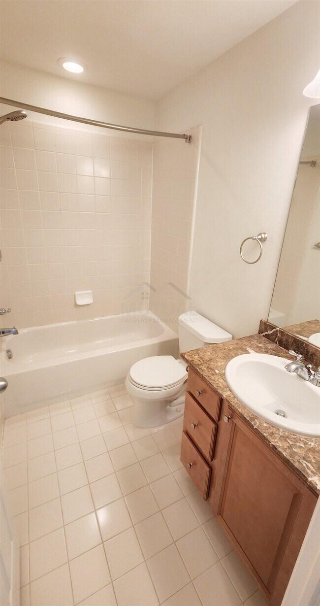 Building Photo - 29157 Hemingway Dr