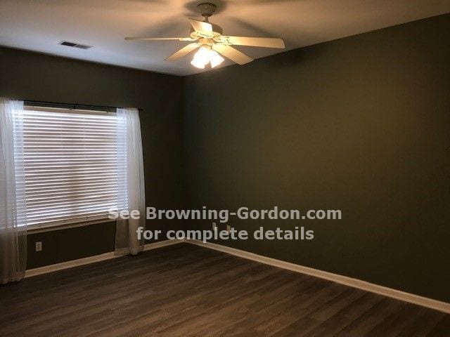 Building Photo - Pristine 2 bedroom that is cute as can be!