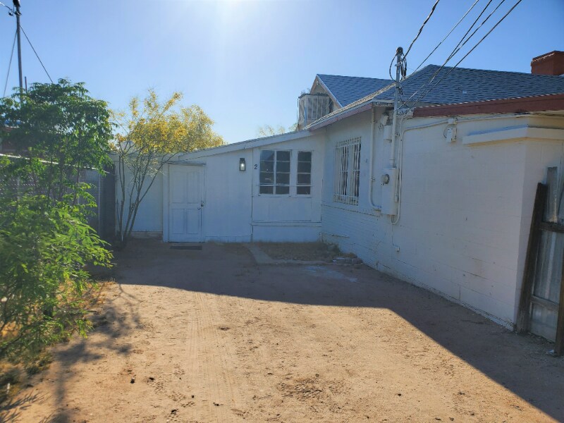 Building Photo - 309 W Jacinto St