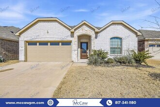 Building Photo - 2528 Starwater Dr