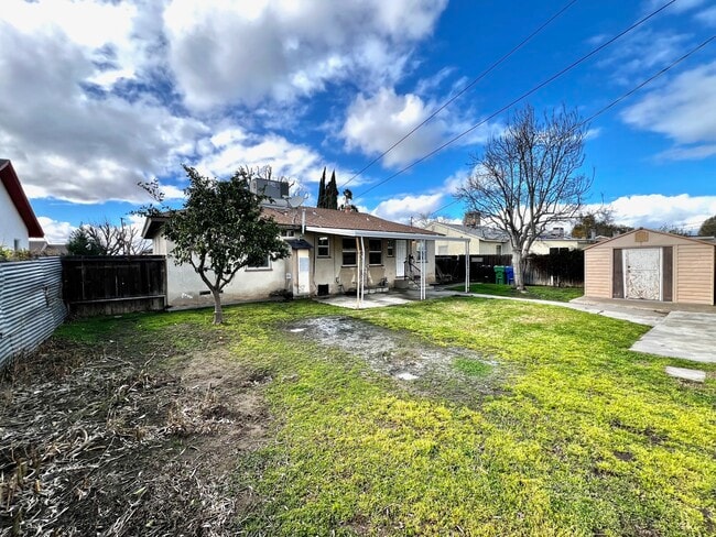 Building Photo - 214 Faber St