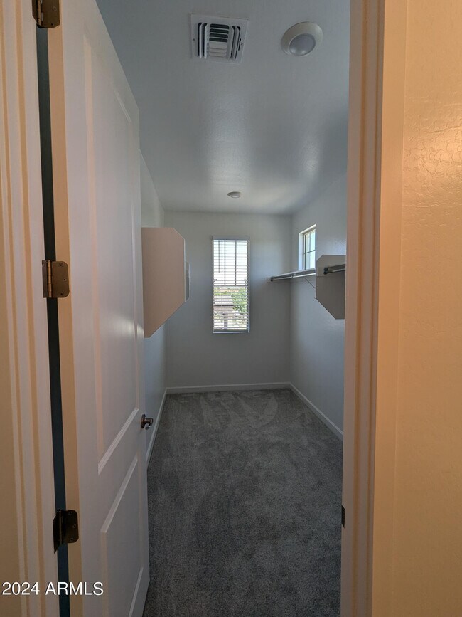 Building Photo - 2207 W Paso Trl