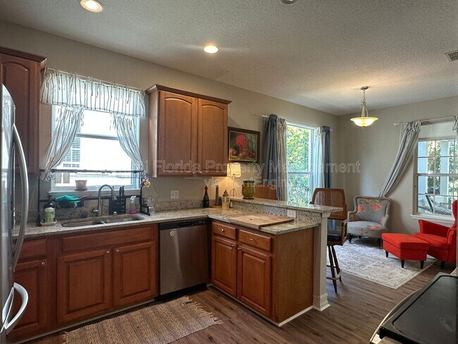 Building Photo - 6979 Bluestem Rd