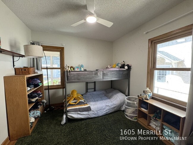 Building Photo - 1605 Merrill St