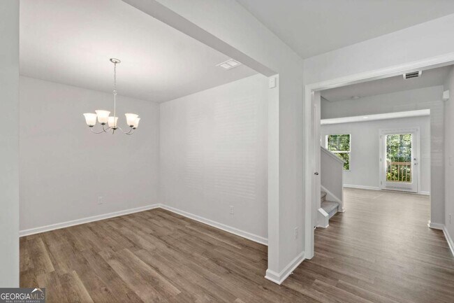 Building Photo - 1139 Lookout Ave NW