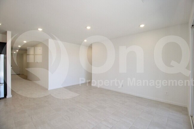 Building Photo - 183 S 176th Dr