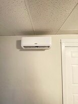 Building Photo - 416 S Lime St