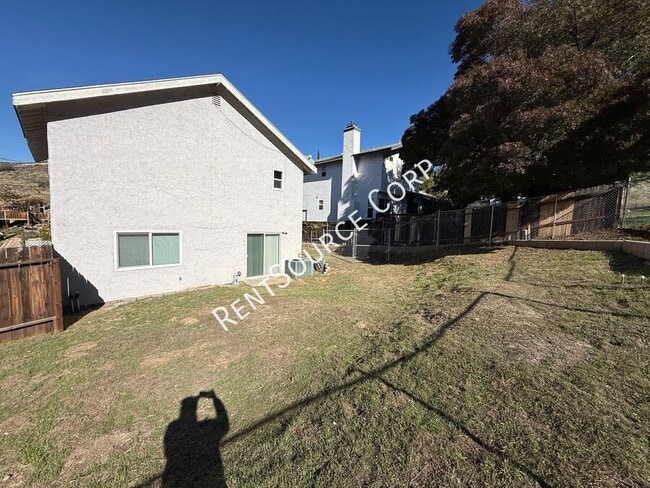 Building Photo - 43328 Lookabout Rd