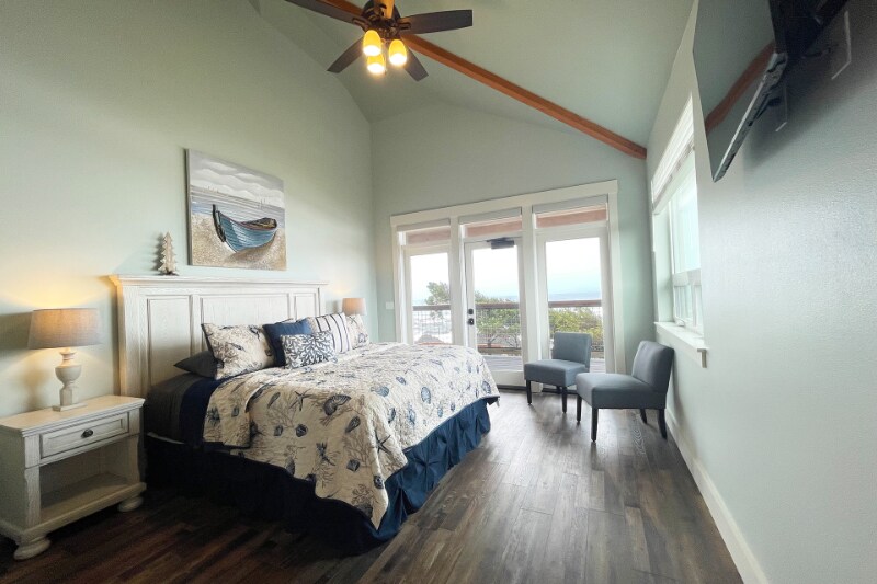 Building Photo - 10340 NW Pacific Coast Hwy