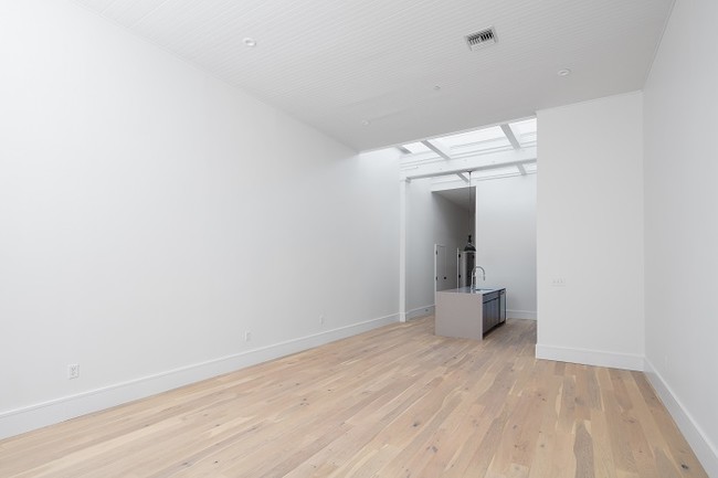 Floorplan - Auction House Apartments
