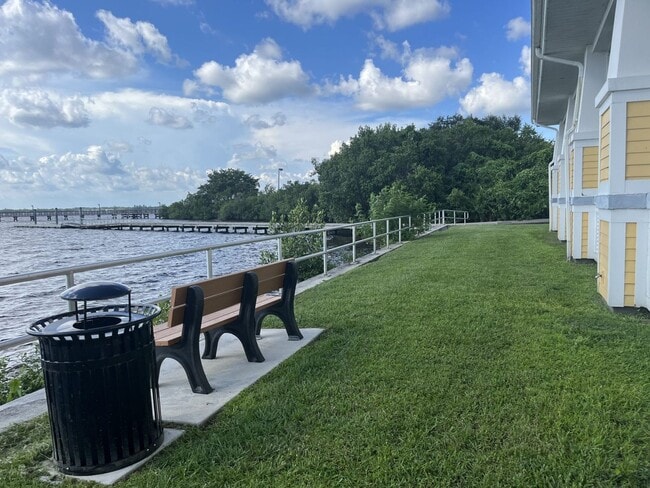 Building Photo - 3155 Royalston Ave