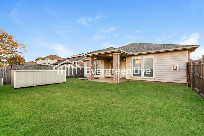 Building Photo - 6520 Payton Dr