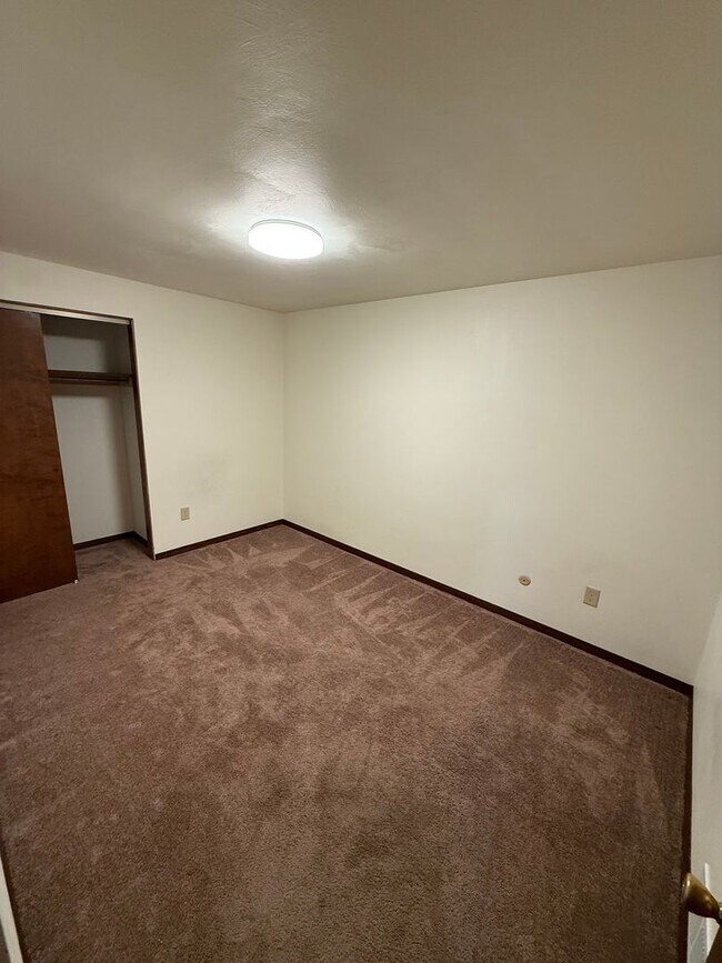 Building Photo - 802 Horner St