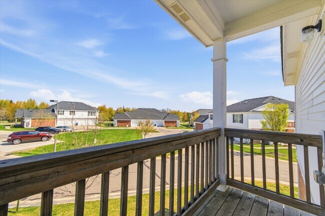 Building Photo - 1304 Riversedge Dr