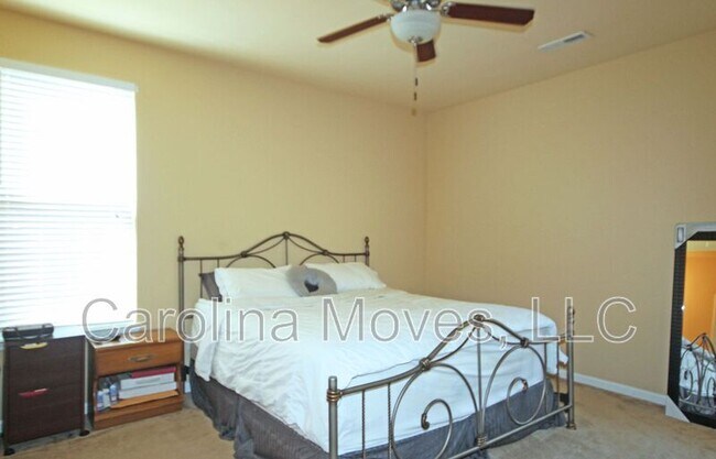 Building Photo - 112 Bascom Ct