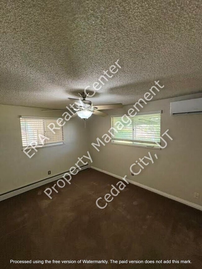 Building Photo - Move-In Bonus!!!! 2 bed - 1 bath in the Heart of Cedar City