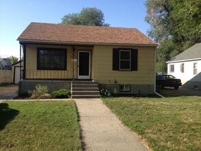 Building Photo - 424 Howard Ave